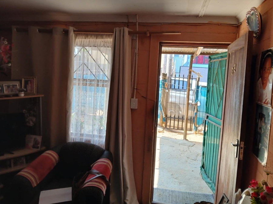 2 Bedroom Property for Sale in Dalvale Western Cape